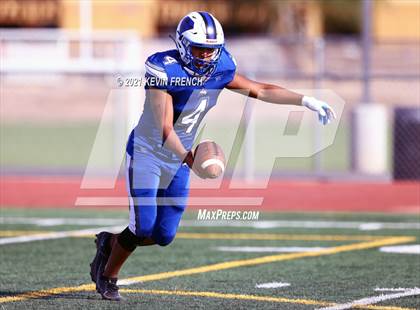 Thumbnail 2 in Valley Christian @ Snowflake (AIA 3A Semifinal) photogallery.