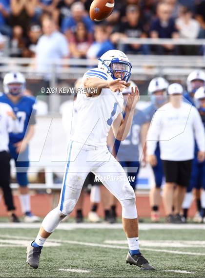 Thumbnail 2 in Valley Christian @ Snowflake (AIA 3A Semifinal) photogallery.