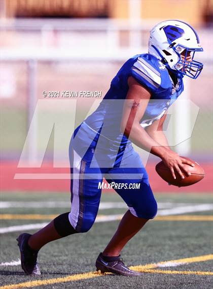 Thumbnail 3 in Valley Christian @ Snowflake (AIA 3A Semifinal) photogallery.