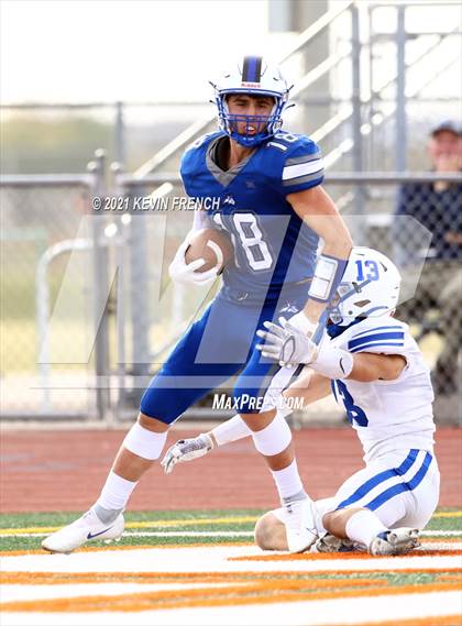 Thumbnail 3 in Valley Christian @ Snowflake (AIA 3A Semifinal) photogallery.