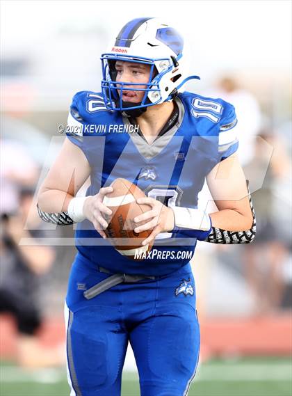 Thumbnail 2 in Valley Christian @ Snowflake (AIA 3A Semifinal) photogallery.