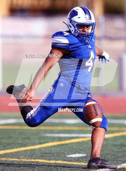 Thumbnail 2 in Valley Christian @ Snowflake (AIA 3A Semifinal) photogallery.