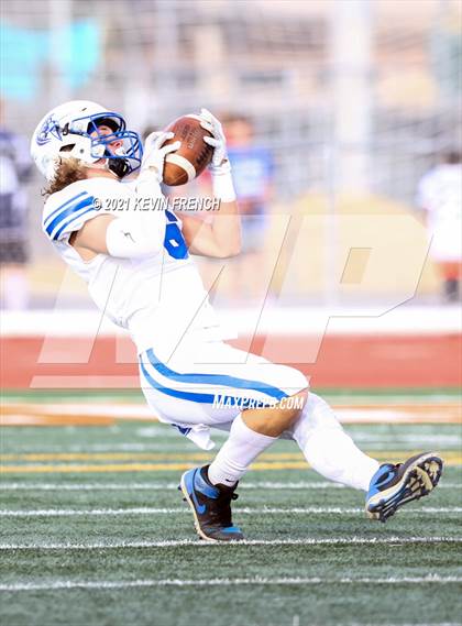Thumbnail 1 in Valley Christian @ Snowflake (AIA 3A Semifinal) photogallery.