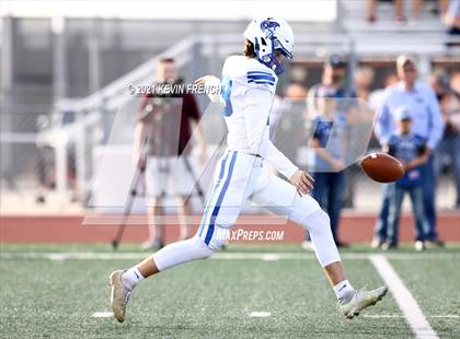 Thumbnail 3 in Valley Christian @ Snowflake (AIA 3A Semifinal) photogallery.