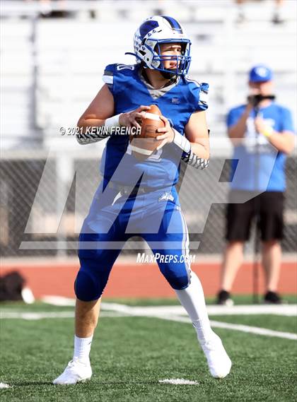 Thumbnail 2 in Valley Christian @ Snowflake (AIA 3A Semifinal) photogallery.