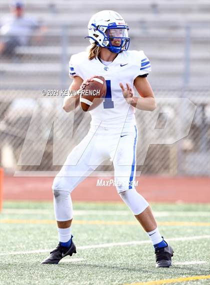 Thumbnail 2 in Valley Christian @ Snowflake (AIA 3A Semifinal) photogallery.