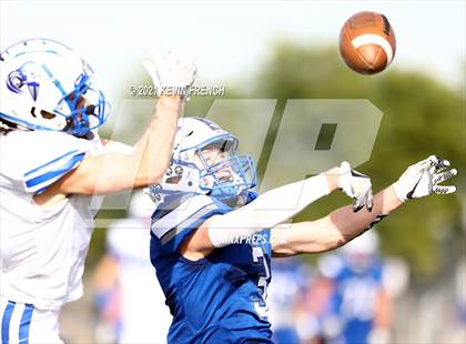 Thumbnail 1 in Valley Christian @ Snowflake (AIA 3A Semifinal) photogallery.