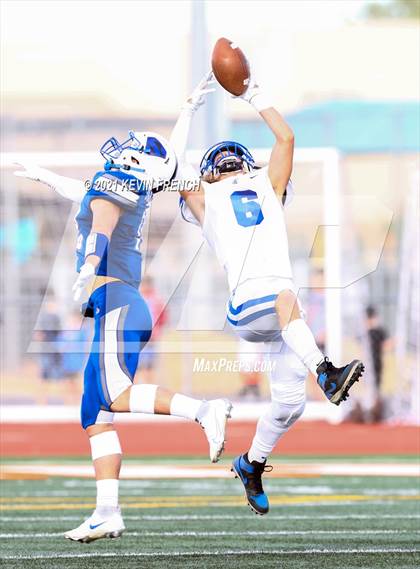 Thumbnail 1 in Valley Christian @ Snowflake (AIA 3A Semifinal) photogallery.
