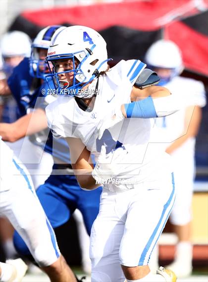 Thumbnail 3 in Valley Christian @ Snowflake (AIA 3A Semifinal) photogallery.