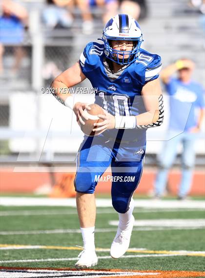 Thumbnail 3 in Valley Christian @ Snowflake (AIA 3A Semifinal) photogallery.