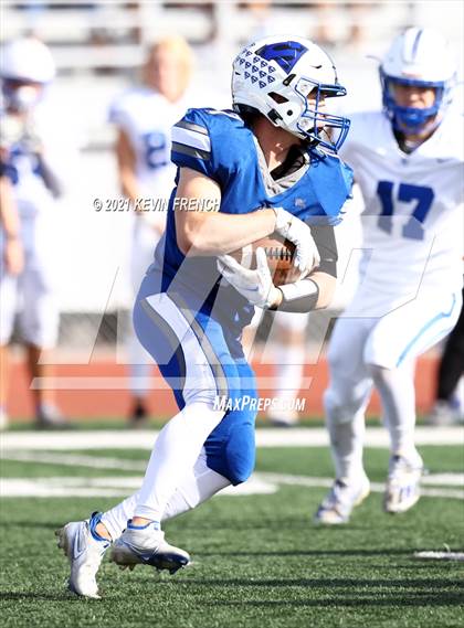 Thumbnail 2 in Valley Christian @ Snowflake (AIA 3A Semifinal) photogallery.