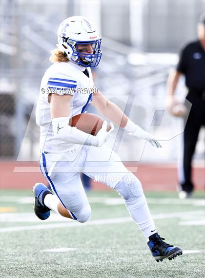 Thumbnail 2 in Valley Christian @ Snowflake (AIA 3A Semifinal) photogallery.