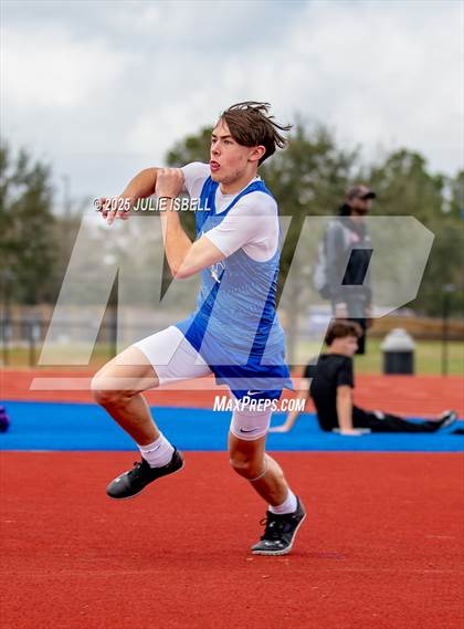 Thumbnail 1 in Dickinson C.L. Hanna Gator Relays photogallery.