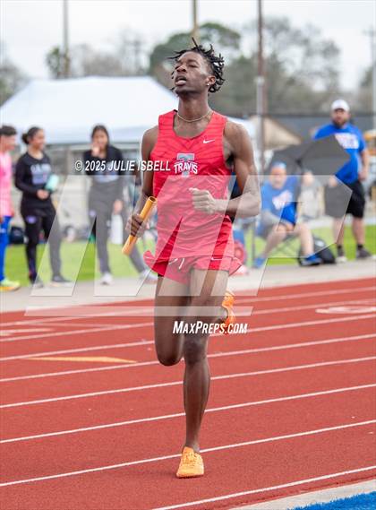 Thumbnail 2 in Dickinson C.L. Hanna Gator Relays photogallery.