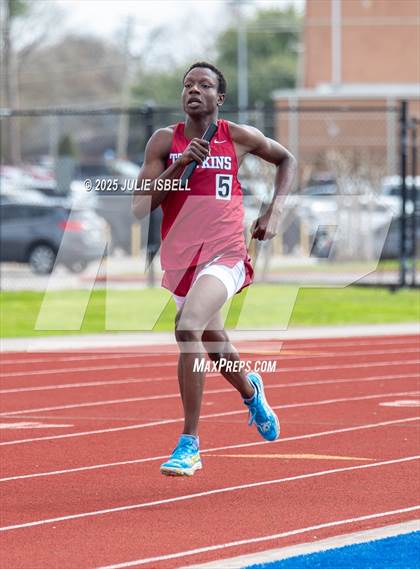 Thumbnail 1 in Dickinson C.L. Hanna Gator Relays photogallery.