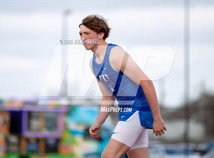 Thumbnail 2 in Dickinson C.L. Hanna Gator Relays photogallery.