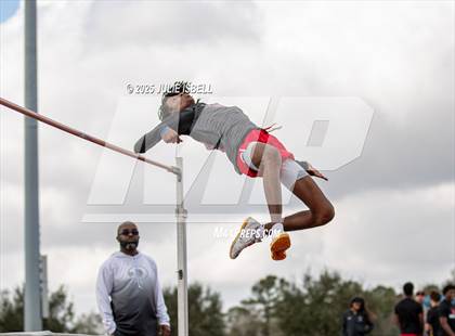 Thumbnail 3 in Dickinson C.L. Hanna Gator Relays photogallery.