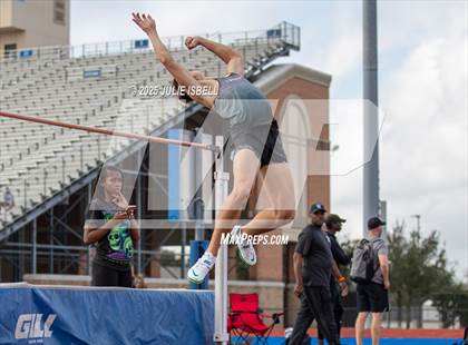 Thumbnail 2 in Dickinson C.L. Hanna Gator Relays photogallery.