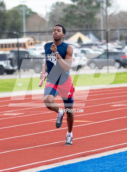 Thumbnail 3 in Dickinson C.L. Hanna Gator Relays photogallery.