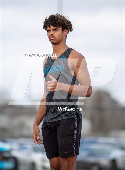 Thumbnail 3 in Dickinson C.L. Hanna Gator Relays photogallery.