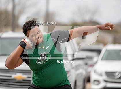 Thumbnail 1 in Dickinson C.L. Hanna Gator Relays photogallery.