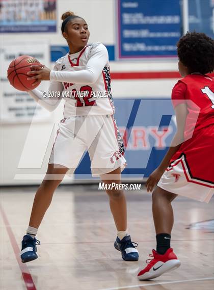 Thumbnail 1 in Seventy-First @ Terry Sanford photogallery.