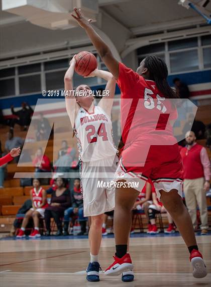 Thumbnail 3 in Seventy-First @ Terry Sanford photogallery.
