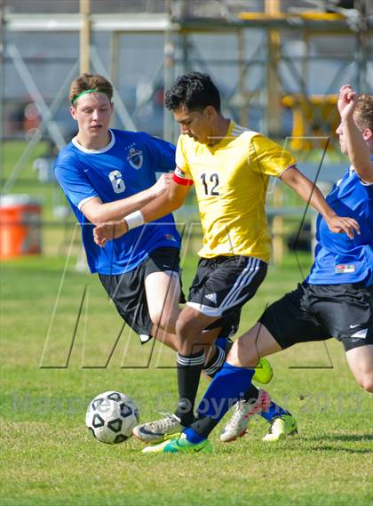 Thumbnail 3 in Brennan vs Bandera photogallery.
