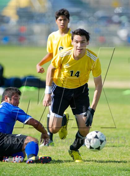 Thumbnail 2 in Brennan vs Bandera photogallery.
