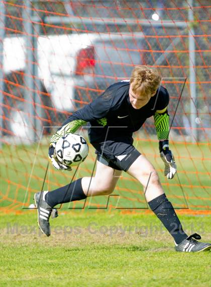 Thumbnail 3 in Brennan vs Bandera photogallery.
