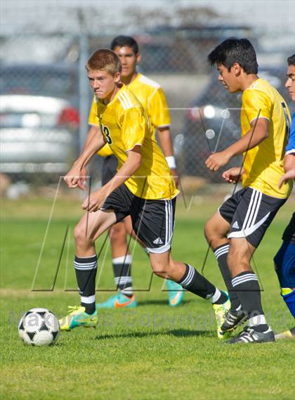 Thumbnail 2 in Brennan vs Bandera photogallery.