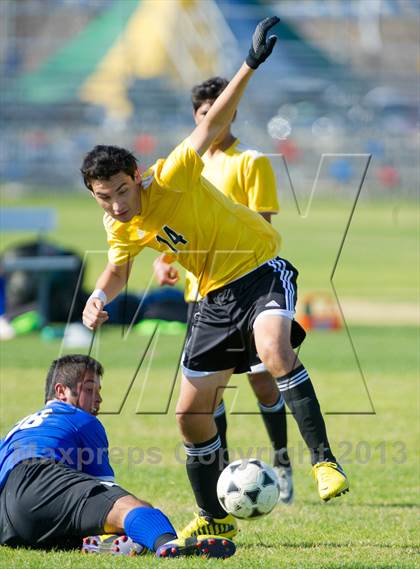 Thumbnail 3 in Brennan vs Bandera photogallery.