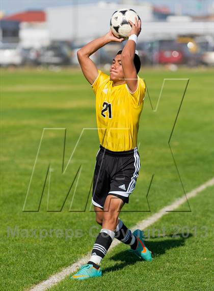 Thumbnail 2 in Brennan vs Bandera photogallery.
