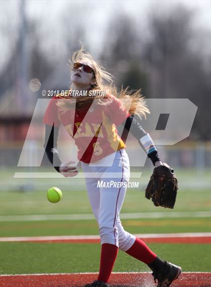 Thumbnail 2 in Olean vs Williamsville South (Just Show Up) photogallery.