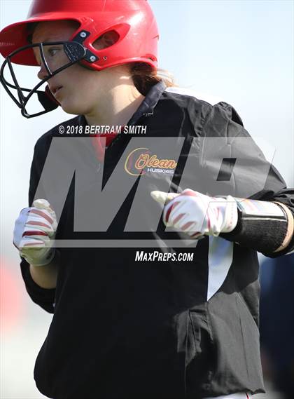 Thumbnail 2 in Olean vs Williamsville South (Just Show Up) photogallery.