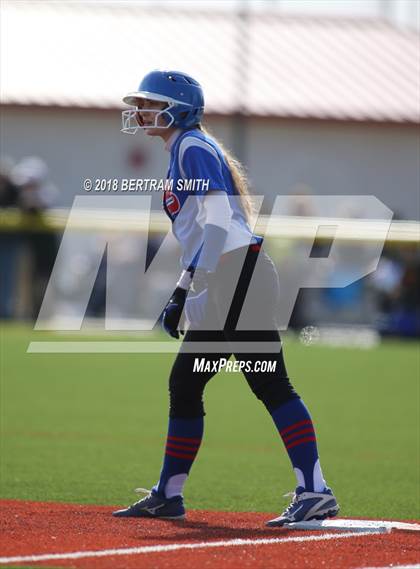 Thumbnail 3 in Olean vs Williamsville South (Just Show Up) photogallery.