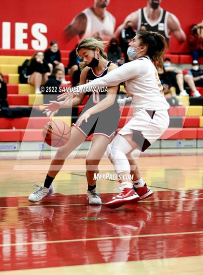 Thumbnail 2 in Brentwood School vs  Bishop Conaty-Loretto photogallery.