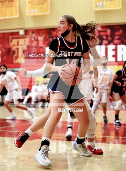 Thumbnail 1 in Brentwood School vs  Bishop Conaty-Loretto photogallery.