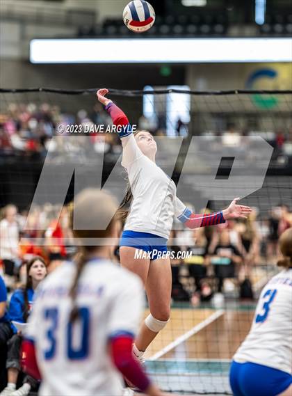 Thumbnail 3 in Richfield vs. Ogden (UHSAA 3A 2nd Round) photogallery.
