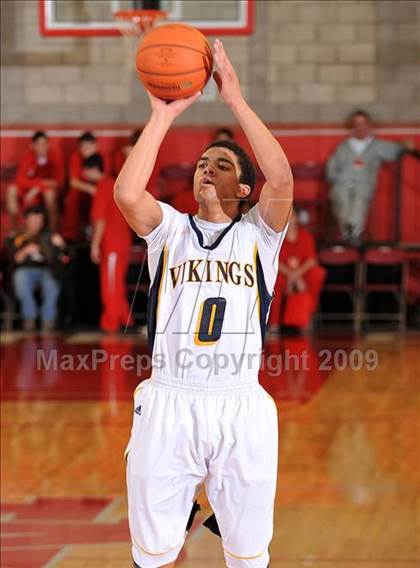 Thumbnail 1 in Campbell Hall vs. Lutheran (Nike Extravaganza) photogallery.