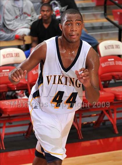 Thumbnail 2 in Campbell Hall vs. Lutheran (Nike Extravaganza) photogallery.