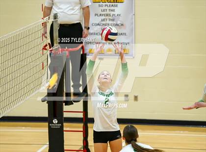 Thumbnail 3 in Floyd Central vs. Tri-West Hendricks photogallery.