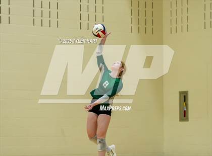 Thumbnail 3 in Floyd Central vs. Tri-West Hendricks photogallery.