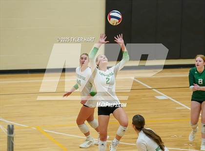 Thumbnail 2 in Floyd Central vs. Tri-West Hendricks photogallery.