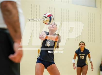 Thumbnail 1 in Floyd Central vs. Tri-West Hendricks photogallery.