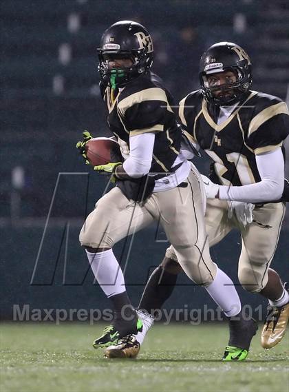 Thumbnail 3 in Aquinas Institute vs. Rush-Henrietta (NYSPHSAA Section 5 Class AA Semifinal) photogallery.