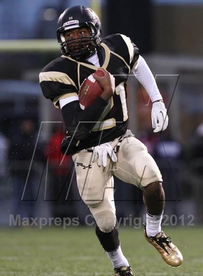 Thumbnail 2 in Aquinas Institute vs. Rush-Henrietta (NYSPHSAA Section 5 Class AA Semifinal) photogallery.