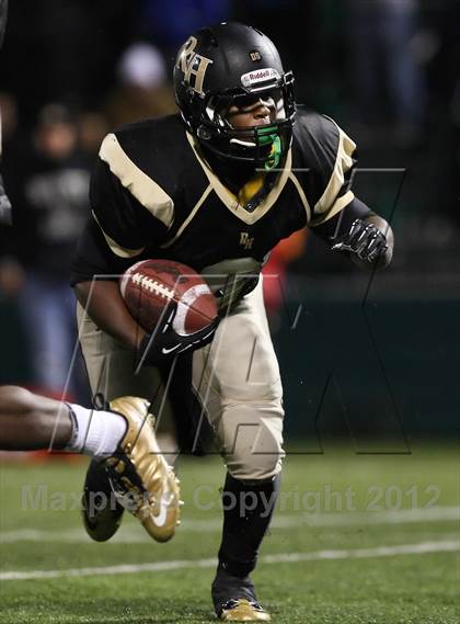 Thumbnail 1 in Aquinas Institute vs. Rush-Henrietta (NYSPHSAA Section 5 Class AA Semifinal) photogallery.