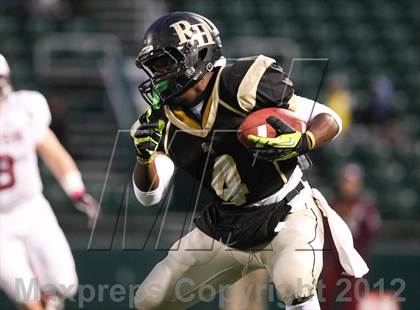 Thumbnail 2 in Aquinas Institute vs. Rush-Henrietta (NYSPHSAA Section 5 Class AA Semifinal) photogallery.