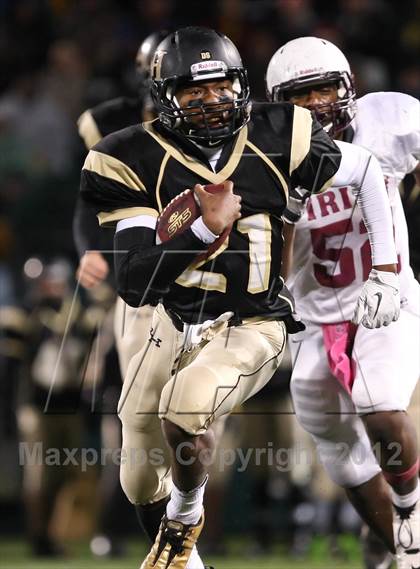 Thumbnail 1 in Aquinas Institute vs. Rush-Henrietta (NYSPHSAA Section 5 Class AA Semifinal) photogallery.